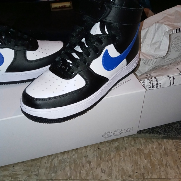 Air Force 1 - Picture 7 of 9